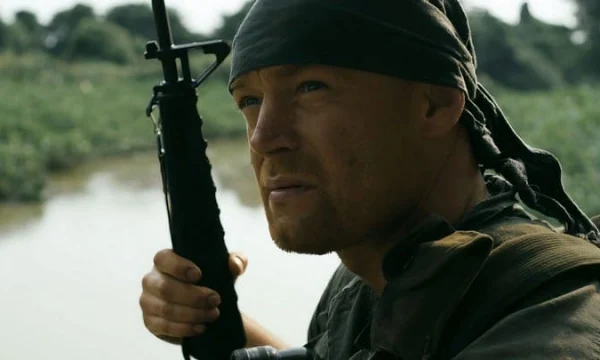 Шрам / бывший офицер рвет предателей как щенков