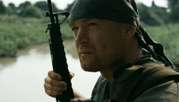 Шрам / бывший офицер рвет предателей как щенков